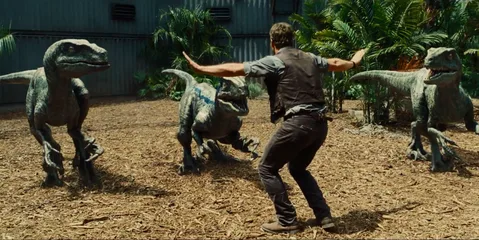 Jurassic World’un açılış haftasonundaki küresel hasılatı yarım milyar doları geçti