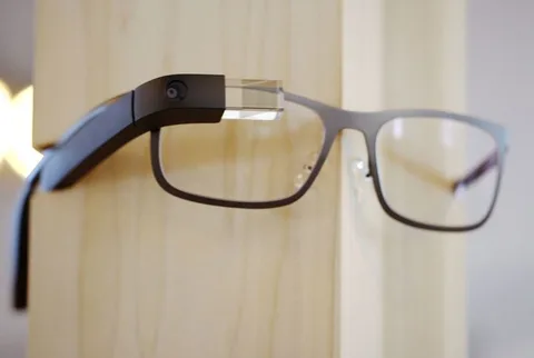 Google Glass’ın yeni versiyonu test ediliyor olabilir