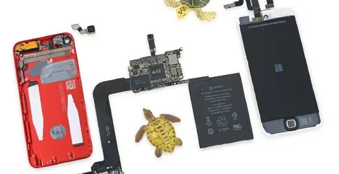 Altıncı nesil iPod touch parçalarına ayrıldı, iFixit’ten düşük puan aldı