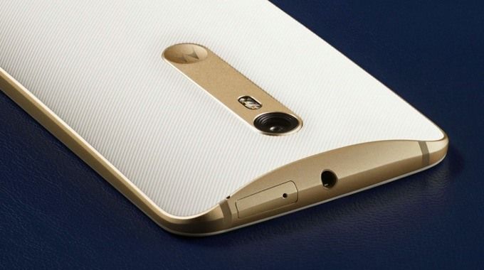 Motorola Moto X Style amiral gemisi estetiği uygun fiyatla buluşturuyor