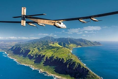 Solar Impulse 2 en uzun süreli tek başına uçuş rekorunu kırdı