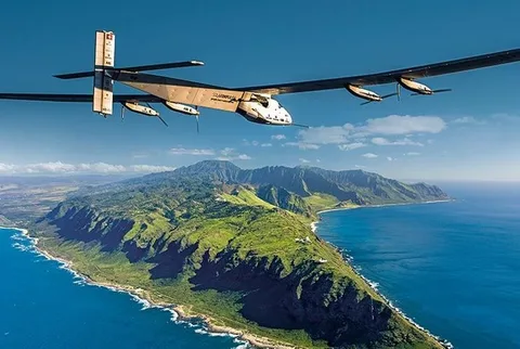 Solar Impulse 2 en uzun süreli tek başına uçuş rekorunu kırdı