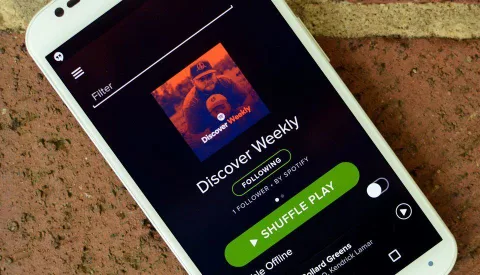 Spotify “Discover Weekly” özelliğiyle her pazartesi kişiye özel çalma listeleri sunuyor