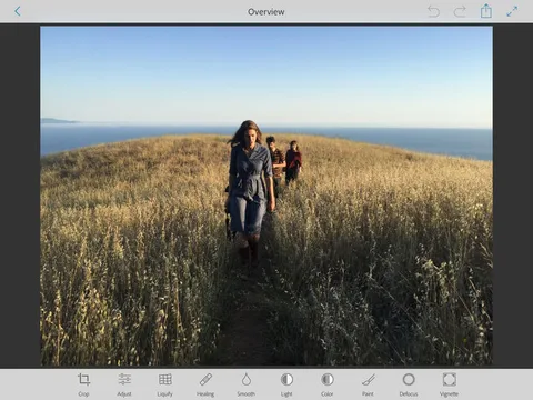 Adobe iOS için Photoshop’un yenisini ekimde çıkarıyor