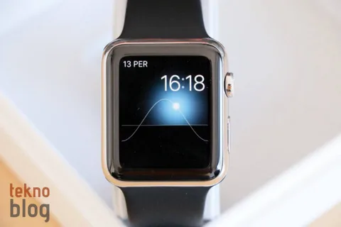 Apple Watch 2 daha ince bir ekranla birlikte gelecek