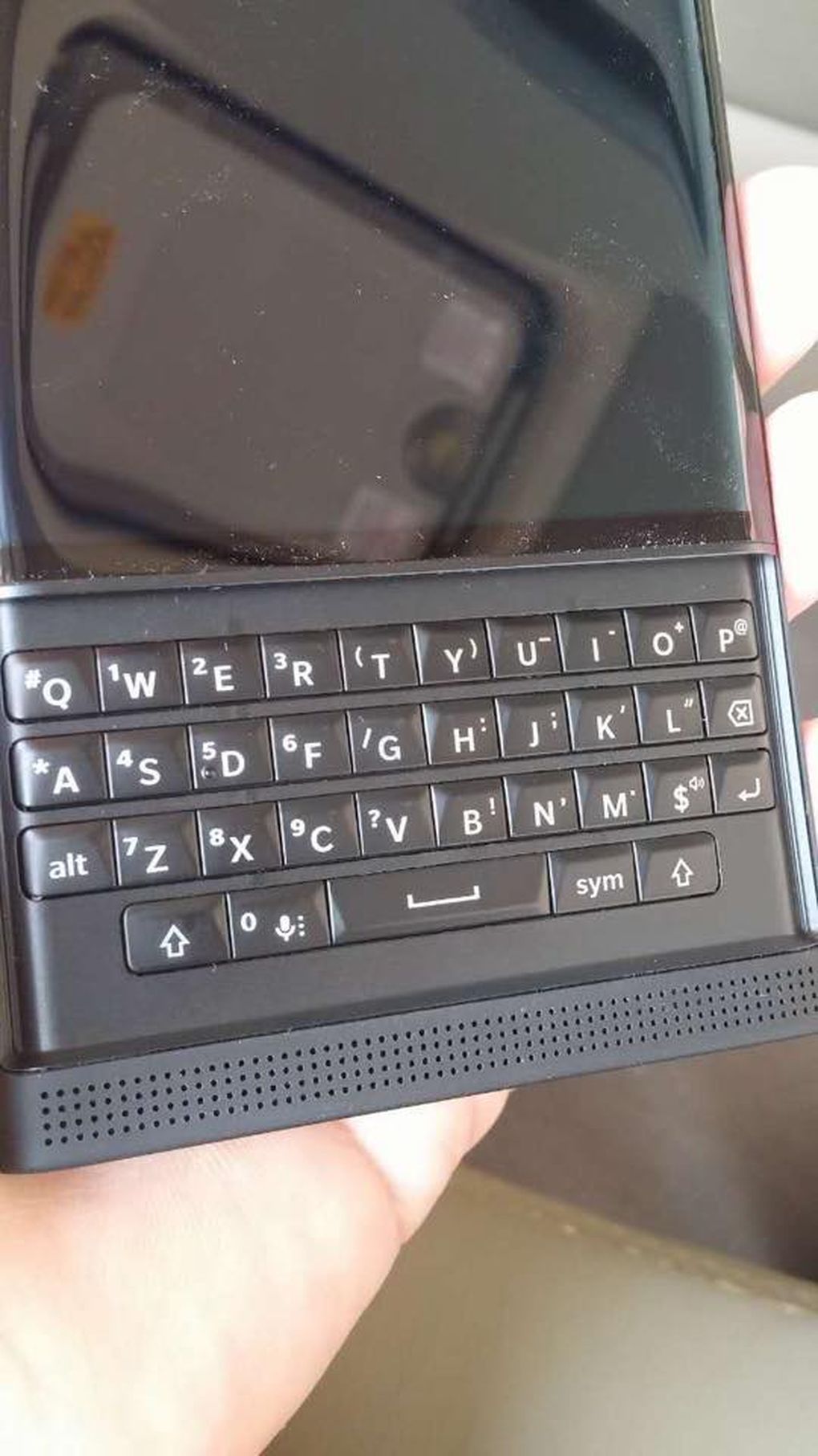 BlackBerry’nin kızaklı Android telefonu Venice’in fotoğrafları ortaya çıktı