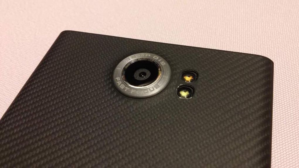 BlackBerry’nin kızaklı Android telefonu Venice’in fotoğrafları ortaya çıktı