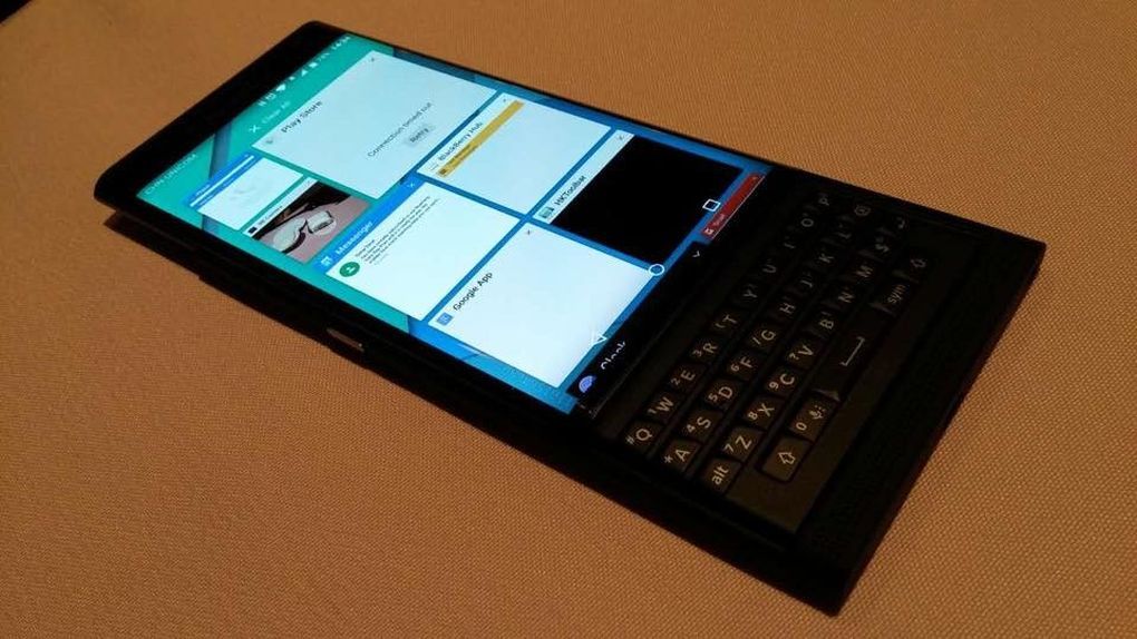 BlackBerry’nin kızaklı Android telefonu Venice’in fotoğrafları ortaya çıktı
