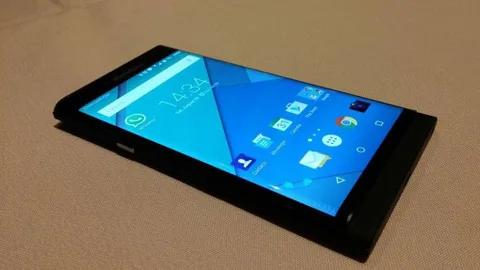 BlackBerry’nin kızaklı Android telefonu Venice’in fotoğrafları ortaya çıktı