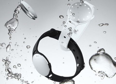 Misfit yüzücüler için hazırladığı Speedo Shine’ı tanıttı