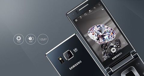 Bu istiridye kapaklı telefon Galaxy S6’nın kamerasına sahip olabilir