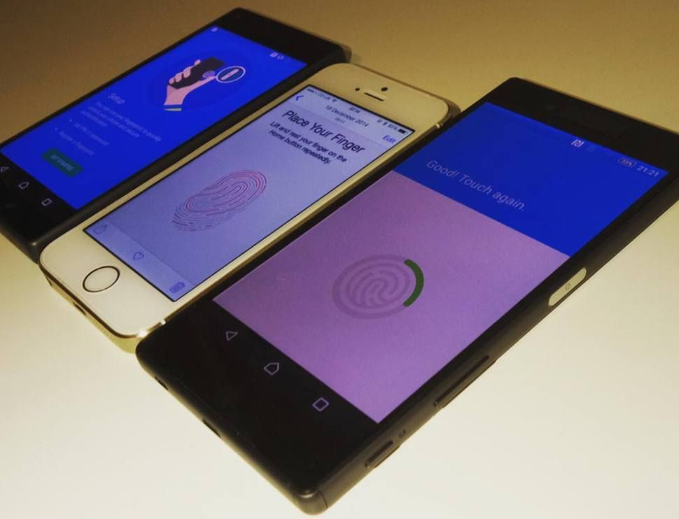 sony-xperia-z5-compact-220815-2