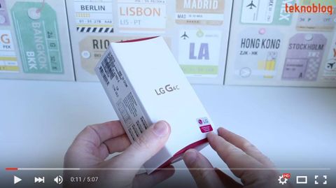 YouTube yeni video penceresinde kontrolleri şeffaflaştırdı