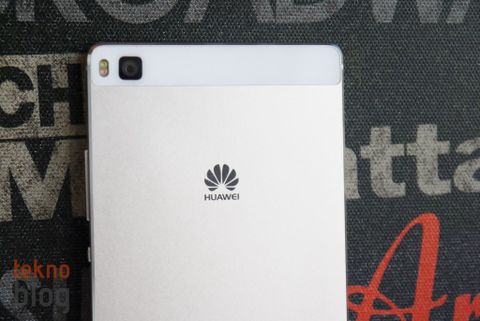 Huawei yazılım ekibinin yönetimini eski iPhone tasarımcısına teslim etti