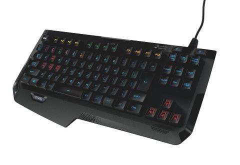 Logitech G410 mekanik klavye hem şık hem rahat
