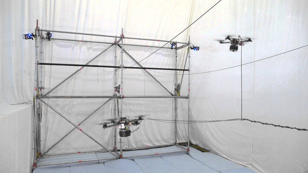 Video: Drone’ların köprü inşaatını izleyin