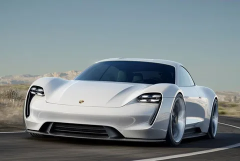 Porsche Mission E elektrikli otomobil her açıdan hızlı