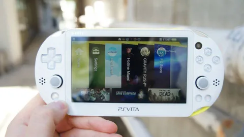 Sony PS Vita için fiziksel oyun üretimine önümüzdeki yıl son verecek