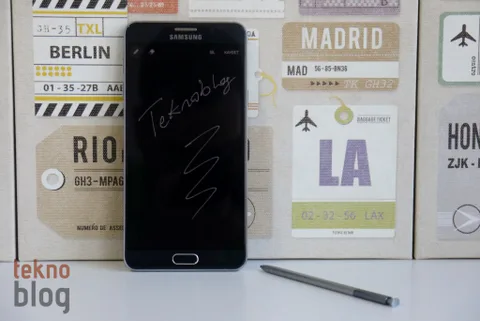 Galaxy Note 6 yerine Galaxy Note 7’yi görebiliriz