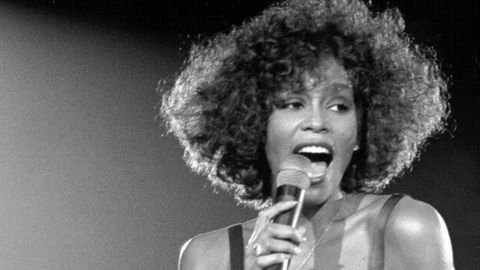 Whitney Houston’ın hologramı turneye çıkıyor