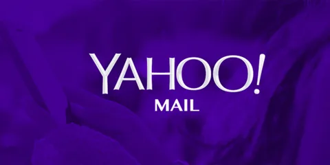 Yahoo Mail iletileri ve eklerini yan yana gösteriyor