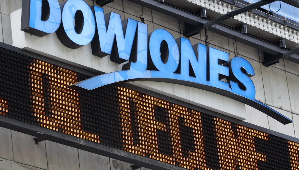 Rus hacker grubu yatırım ipuçları elde etmek için Dow Jones’a saldırdı