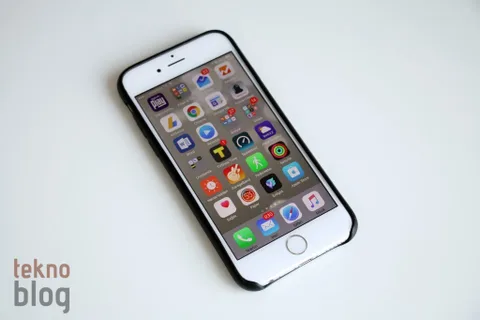 Apple’ın gece güncelleme özelliği iPhone alarmlarını devre dışı bırakıyor