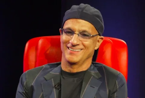 Jimmy Iovine Apple’ın dünyayı bedava müzikten kurtarmasını istiyor