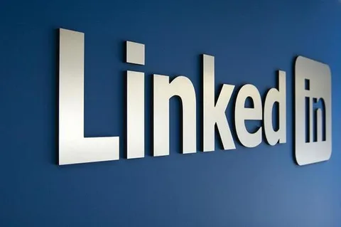 LinkedIn kullanıcılarına sadece okumayı isteyebilecekleri mesajları gönderme sözü veriyor