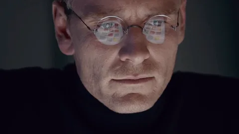 Steve Jobs filmi gişede fiyaskoya uğradı