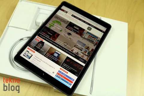 Video: iPad Pro Kutusundan Çıkıyor