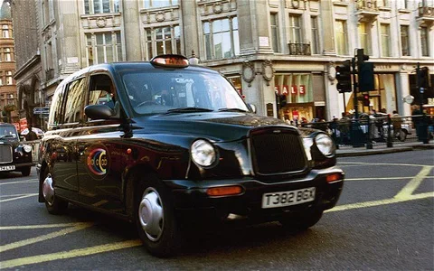 Londra taksilerinde temassız ödeme dönemi önümüzdeki yıl başlıyor