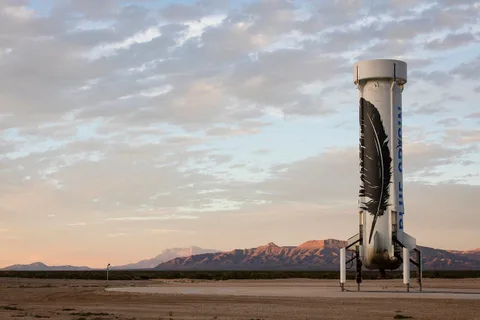 Blue Origin yeniden kullanılabilir roket yarışında SpaceX’i geçti