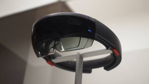 Asus HoloLens benzeri artırılmış gerçeklik başlığı üreteceğini doğruladı