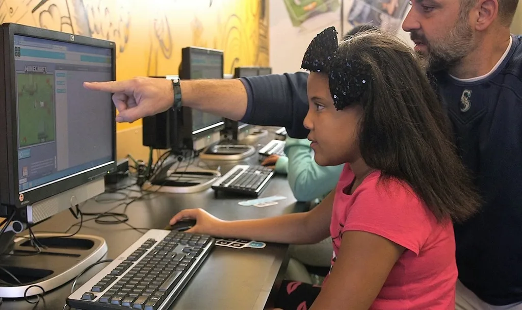 Microsoft Minecraft ile çocuklara kod yazmayı öğretecek