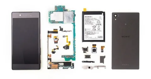 Sony Xperia Z5 parçalarına ayrıldı