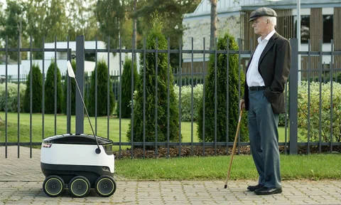 Skype kurucuları kaldırımda ilerleyen bir teslimat robotu geliştirdi
