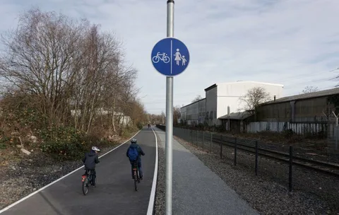 Almanya 100 kilometre uzunluğunda bir bisiklet otoyolu inşa etmeyi planlıyor