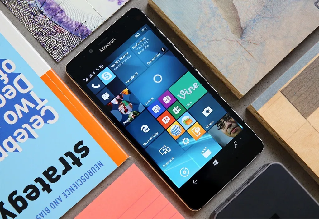 Windows 10 Mobile güncellemelerine bu ay başlanabilir