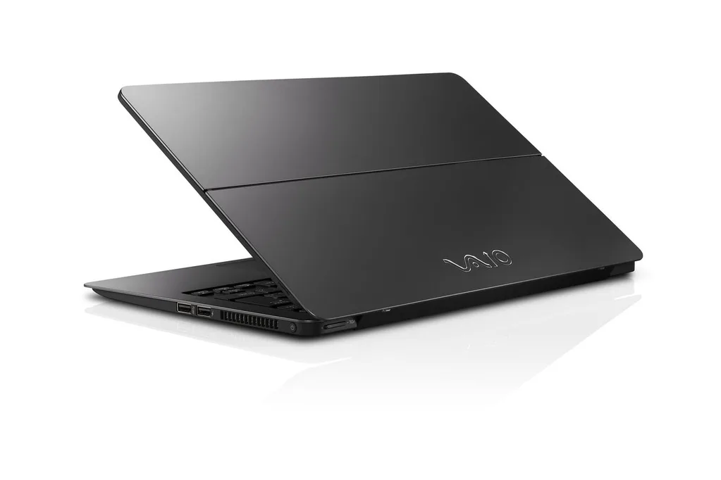 Vaio Z Flip, Clamshell ve S Windows laptop bilgisayarlar profesyonelleri hedefliyor