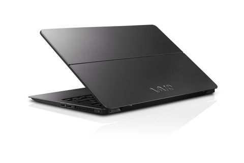 Vaio Z Flip, Clamshell ve S Windows laptop bilgisayarlar profesyonelleri hedefliyor