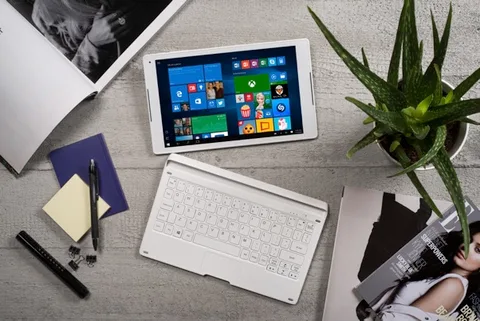 Alcatel Plus 10 4G LTE özellikli klavyesiyle Windows 10’u her yerde sunuyor