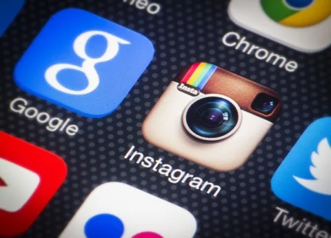 Instagram Contact butonuyla şirketlerle iletişimi kolaylaştıracak
