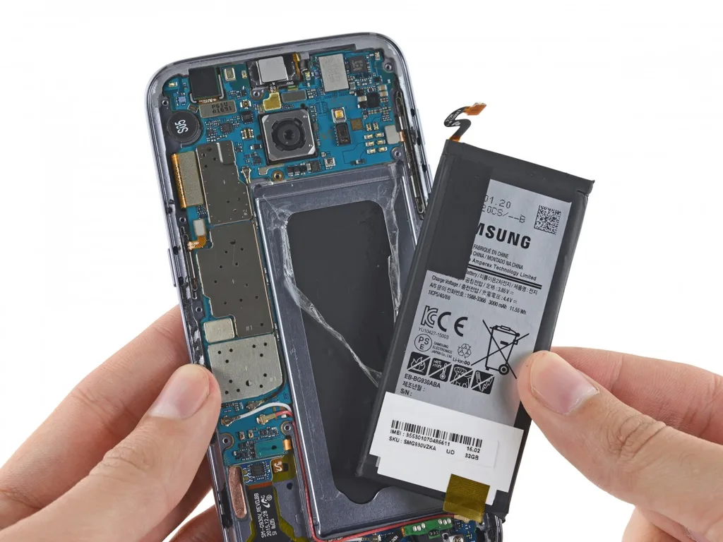 Galaxy S7’yi söktükten sonra yeniden birleştirmek hiç kolay değil