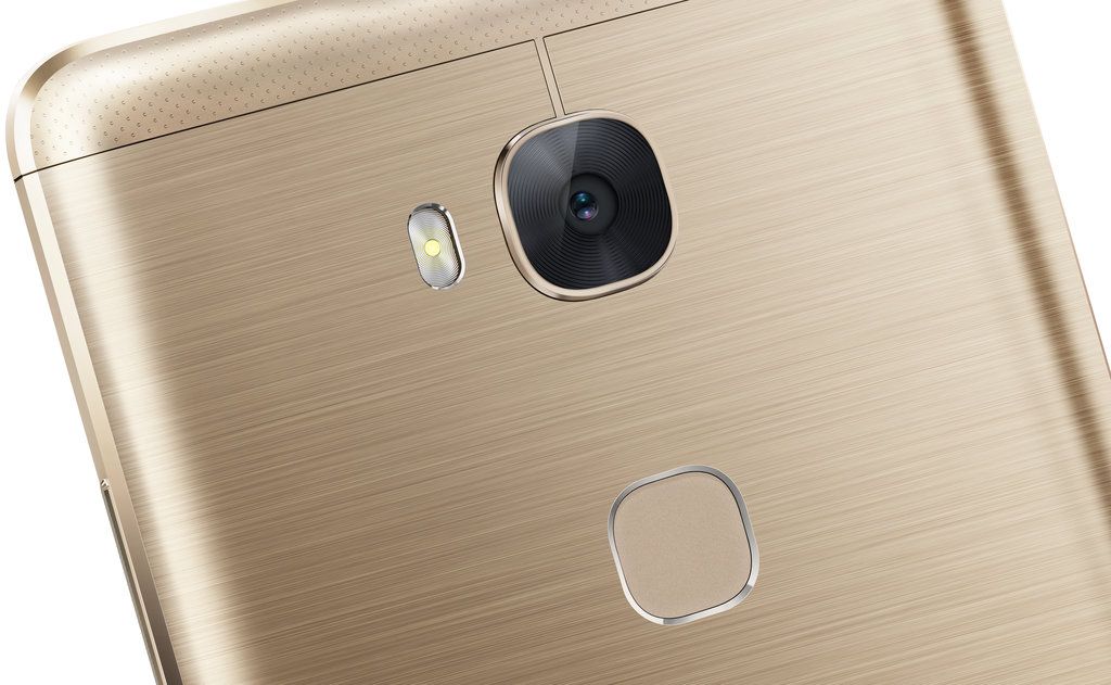 Huawei GR5 tasarımı ve teknik özellikleriyle gençleri hedefliyor