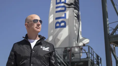 Jeff Bezos Blue Origin ile uzay turizmini 2018’de başlatmayı planlıyor