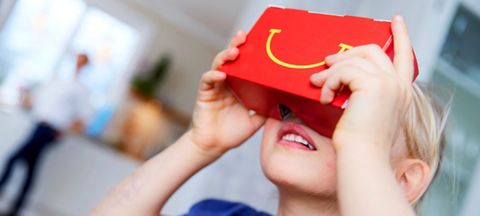 McDonald’s Happy Meal kutularını sanal gerçeklik gözlüğüne çeviriyor