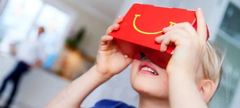McDonald’s Happy Meal kutularını sanal gerçeklik gözlüğüne çeviriyor