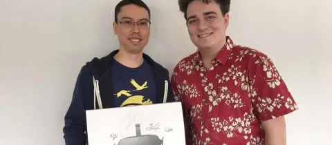 İlk Rift teslimatı Oculus kurucusu Palmer Luckey tarafından gerçekleştirildi