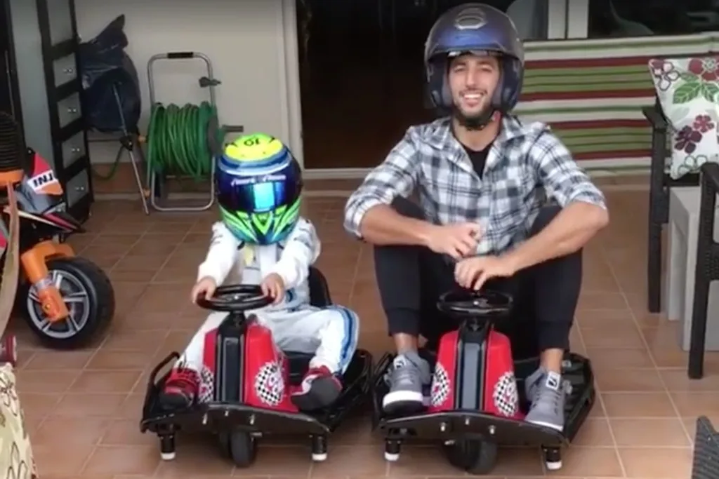 Felipe Massa’nın 7 yaşındaki oğlu Crazy Cart yarışında Daniel Ricciardo’yu geçti